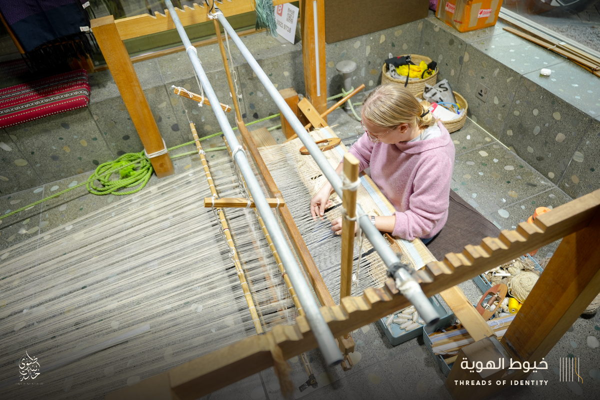 Mhairi Boyle at the looms of Bani Jamra