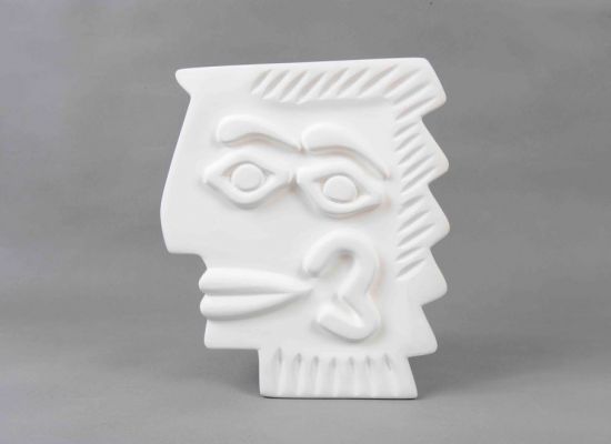 Aysha-Hafuz,-Face-III,--stone,-31x28x9cm,-(3)