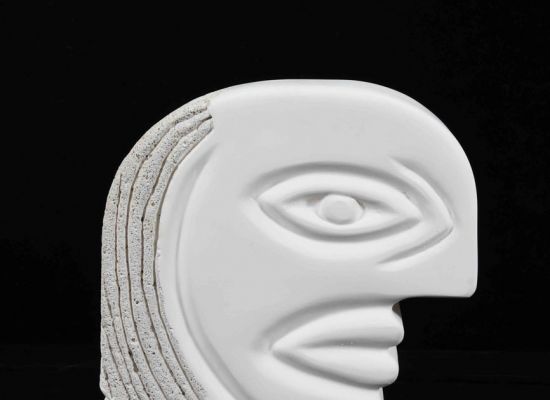 Aysha-Hafuz,-White-Face-I,--stone,-25x25x10cm,-2014