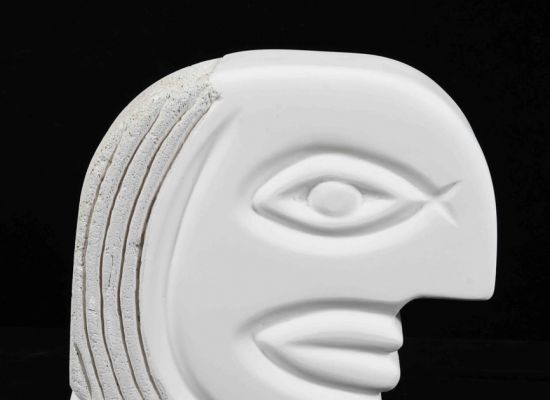 Aysha-Hafuz,-White-Face-II,--stone,-26x24x10cm,-2014