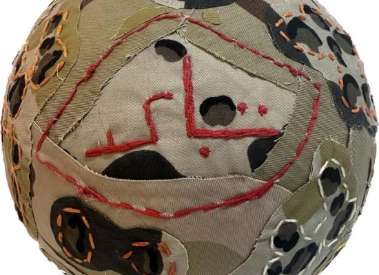 Title: Distancing Work Size: 70 cm Medium: Hand sewing on fabric