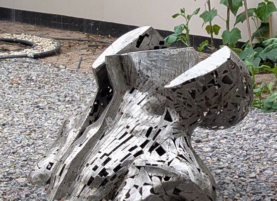  ‘Doubts’ ,  Stainless steel, 103Wx74Hx60cm , 2020