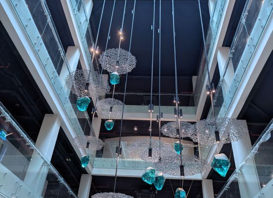 Kanoo Museum, Ten pendant light sculptures installed in the main atrium area